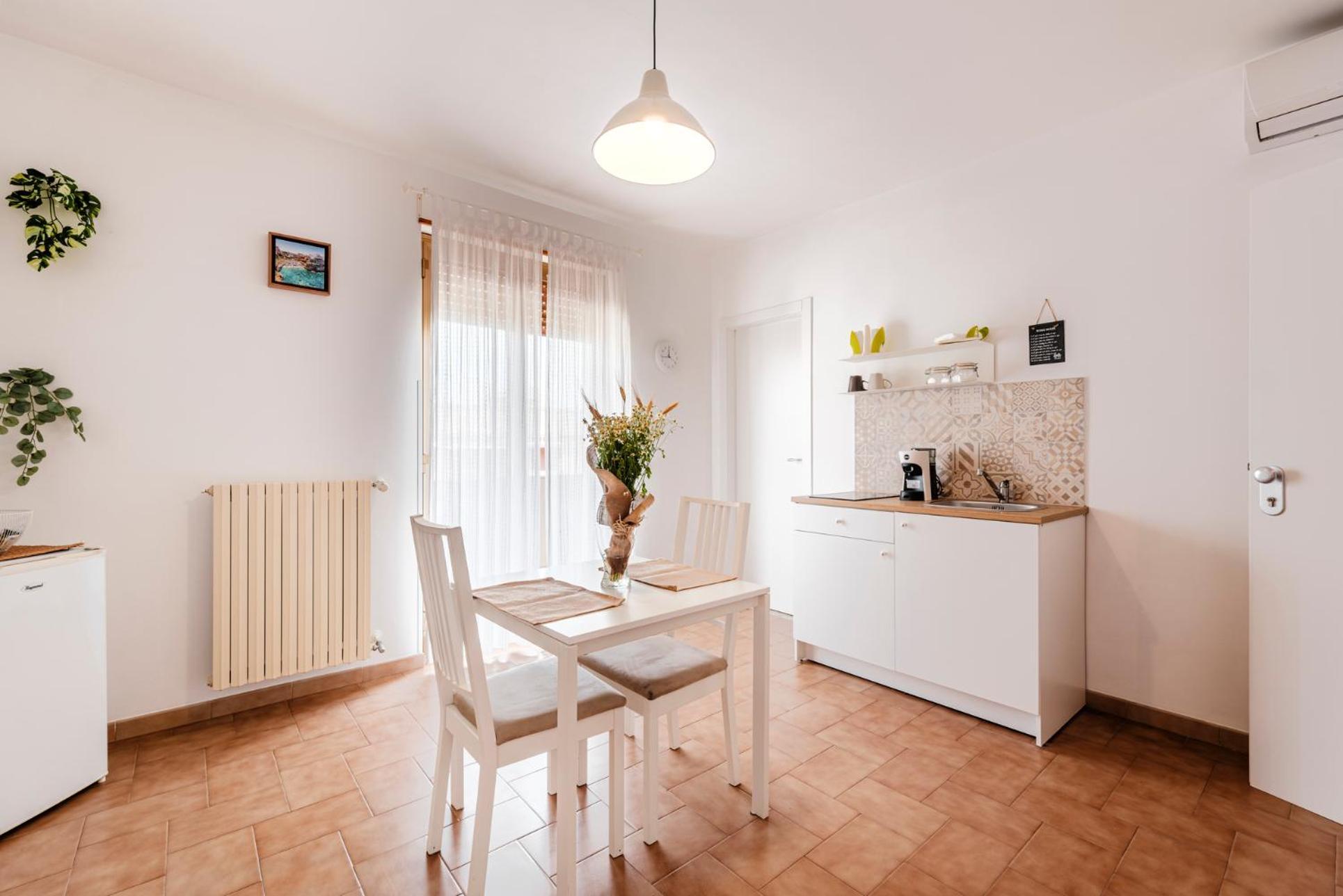 Acquaterra Apartment โปลีญาโนอามาเร ภายนอก รูปภาพ